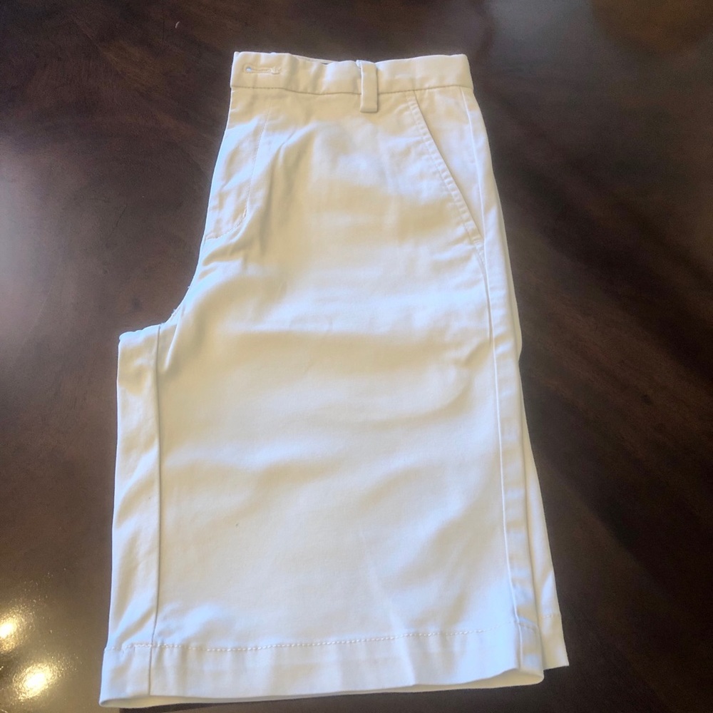 Vineyard Vines boys shorts